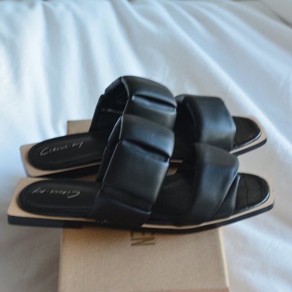 BNWT Circus by Sam Edelman Inara Slide Sandal in Black - Picture 4 of 8